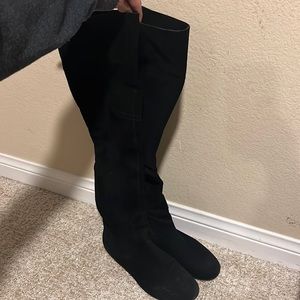 Chinese laundry black suede boots